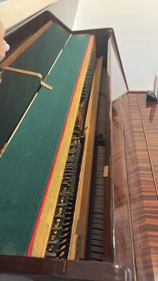 Piano Burmeister Marrón