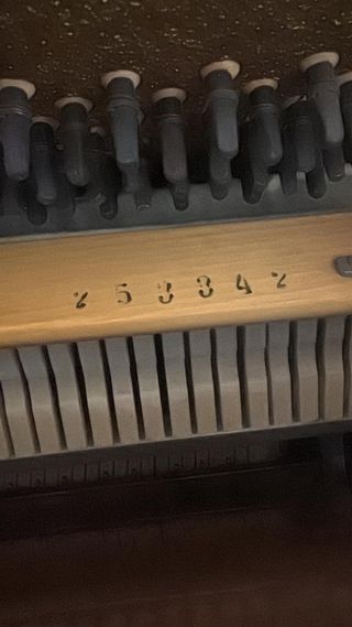 Piano Burmeister Marrón
