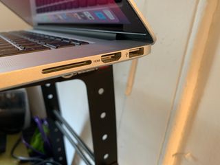 Macbook Pro 15" i7 Doble Grafica Bateria Nueva SSD