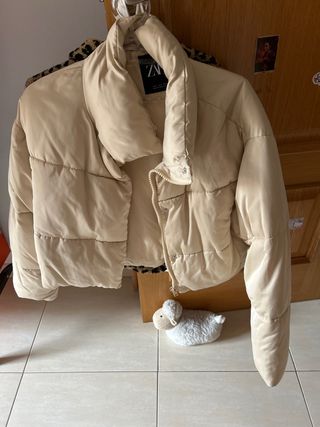 Cazadora Zara niña beige talla M