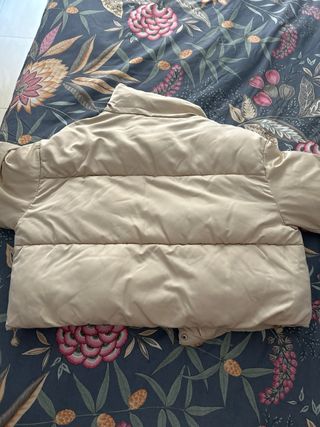 Cazadora Zara niña beige talla M