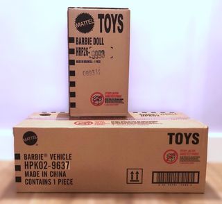 Barbie il film. Bambola Barbie e auto Corvette.