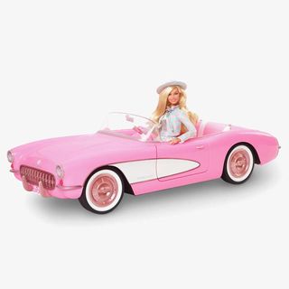 Barbie il film. Bambola Barbie e auto Corvette.