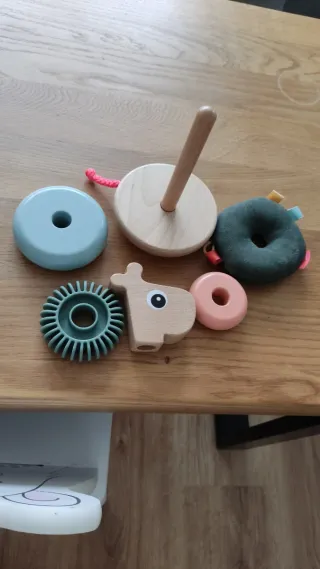 Torre apilable para bebé