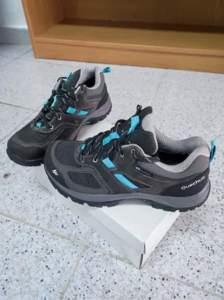 Zapatillas senderismo Quechua impermeables