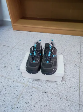 Zapatillas senderismo Quechua impermeables