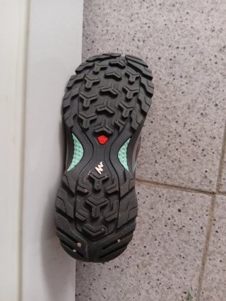 Zapatillas senderismo Quechua impermeables