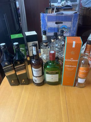 Bottiglie Vuote di Alcol Premium (Whisky, Tequila, Rum, Gin, Vodka)