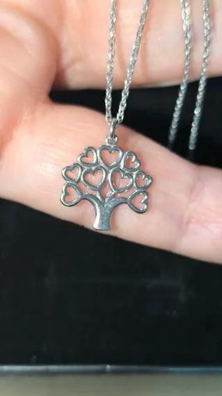 Collar Plata de Ley Árbol Corazones