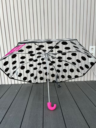 Paraguas Bimba y Lola lunares