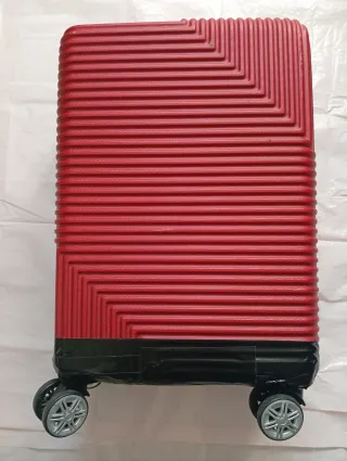 Maleta de cabina roja y negra