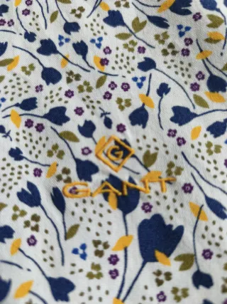 Camisa GANT Estampada Talla L