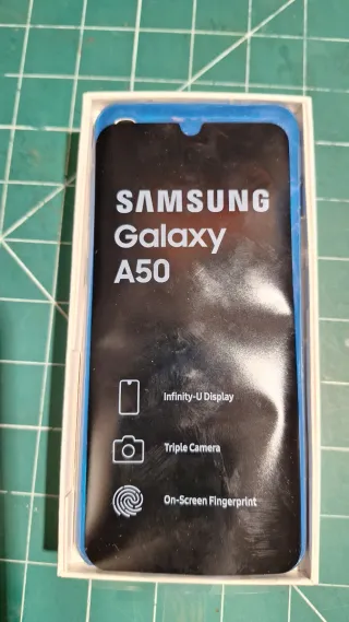 Samsung Galaxy A50 + protezione schermo Samsung + divertimento