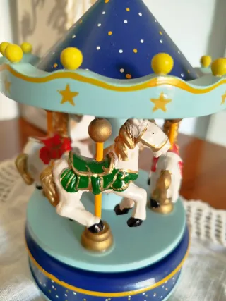 Carillon giostra cavalli musica legno