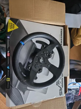 Thrustmaster T300 RS GT Edition+pedali+volanti