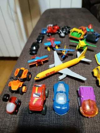 Lote de vehículos pequeños