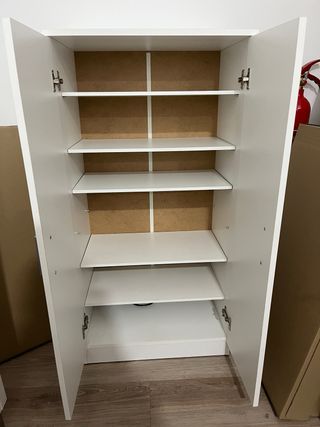 Armario pequeño blanco