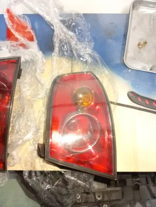 Piloto trasero izquierdo