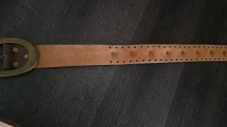 Cinto de pele genuína castanho