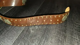 Cinto de pele genuína castanho