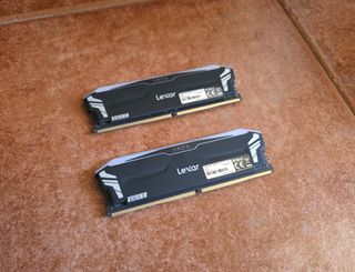 DDR5 32GB Lexar Ares RGB