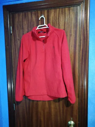 Polar rojo talla M