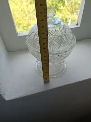 Bombonera de cristal labrado