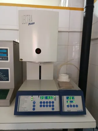 Horno de cerámica para prótesis dental