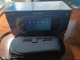 PSP Negra con Caja y 3 Juegos