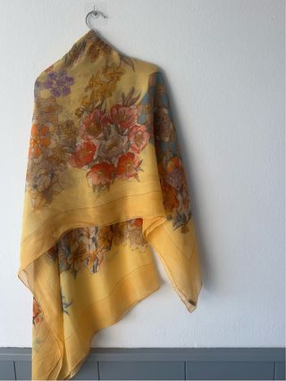 Pañuelo Hermes Seda Vintage Floral
