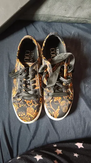 Tenis Versace Jeans Couture Negro/Dorado