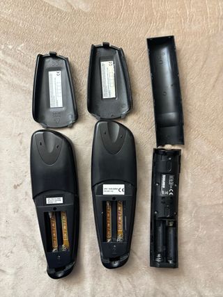 Lotto 3 telecomandi Sky + Samsung Smart TV