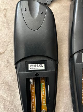 Lotto 3 telecomandi Sky + Samsung Smart TV