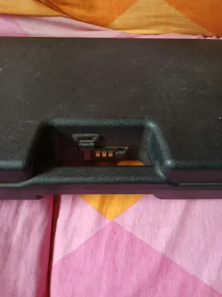 Maletín porta armas con cierre de combinación