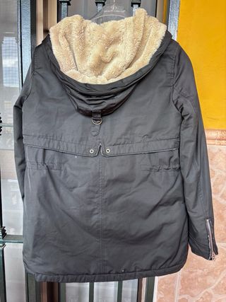 Chaquetón Zara negro forro polar