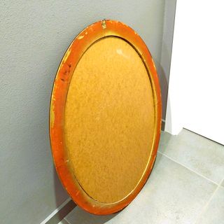 Specchio ovale con cornice oro antico