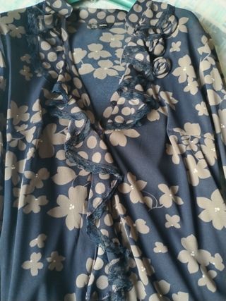 Camicetta fantasia floreale tg. 44