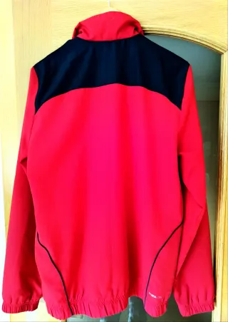 Chaqueta deportiva Adidas roja