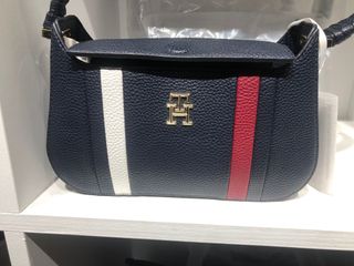 Bolso Tommy Hilfiger azul y rojo