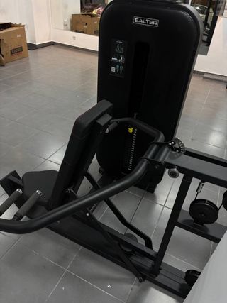 Máquina profesional de remo sentado (Seated Row) S