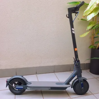 Xiaomi Mi Electric Scooter 3 en buen estado.