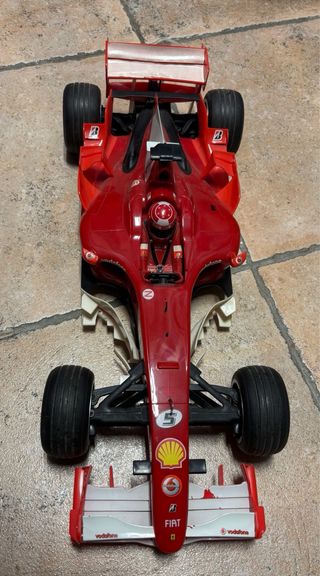 Ferrari radiocomando con batteria e caricatore