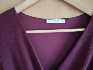 Vestido color granate escote cruzado juvenil