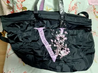 Bolso Victoria's Secret Negro y Rosa