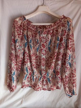 Blusa vaporosa estampado floral