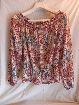 Blusa vaporosa estampado floral
