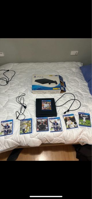 PS4 Slim Nera + 6 Giochi