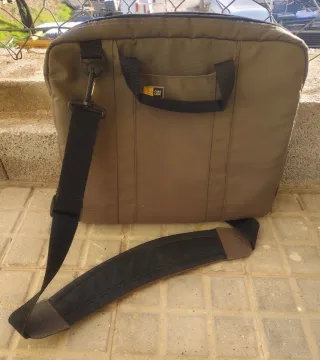 Funda portátil Case Logic