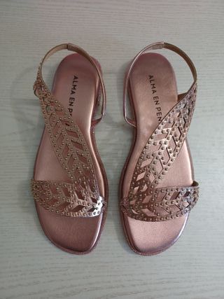 Sandalias Alma en Pena Talla 38 Doradas Rosadas