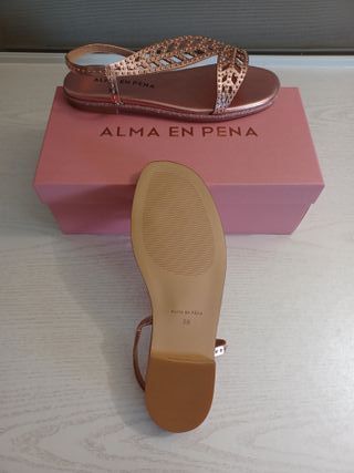 Sandalias Alma en Pena Talla 38 Doradas Rosadas